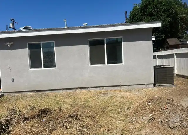 Property at 124 W Stueckle Ave, Anaheim, CA, 92805, 2 beds, 2 baths, [object Object]