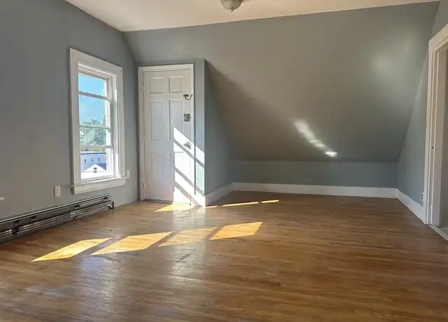 Property at 4 Adams St Unit 3, Lynn, MA, 01902, 1 bed, 1 bath, [object Object]