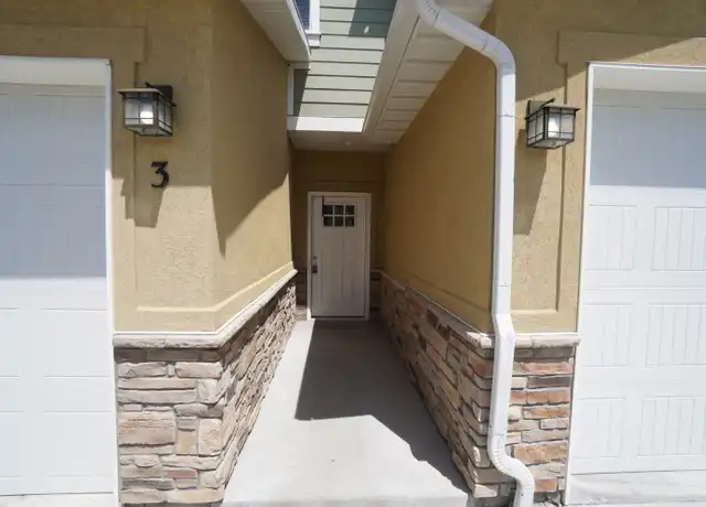 Property at 2090 Carson Ave #3, Ogden, UT, 84401, 3 beds, 2.5 baths, [object Object]