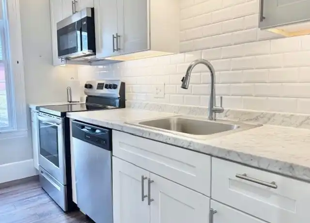 Property at 95 Green Hill Pkwy Unit 1, Worcester, MA, 01605, 3 beds, 1 bath, [object Object]