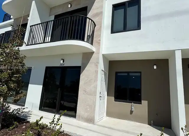 Property at 26151 SW 147th Ave Unit 26151, Princeton, FL, 33032, 4 beds, 3 baths, [object Object]