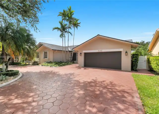 Property at 8482 NW 166th Ter, Miami Lakes, FL, 33016, 4 beds, 3 baths, [object Object]