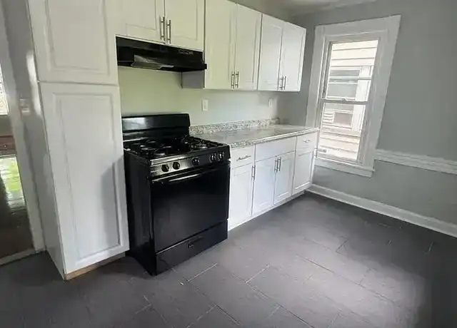 Property at 339 Munson St Unit 1, New Haven, CT, 06511, 4 beds, 2 baths, [object Object]