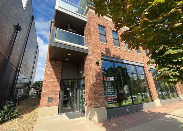 Property at 235 N Linn St, Iowa City, IA, 52245, 1 bed, 1 bath, [object Object]
