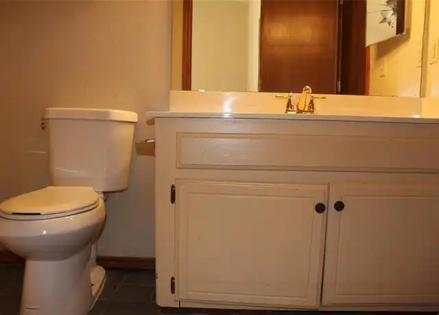Property at 2100 Pebble Creek Blvd, Edmond, OK, 73003, 4 beds, 2 baths, [object Object]