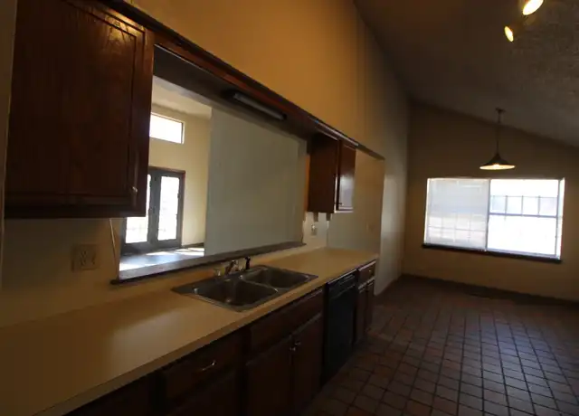 Property at 2100 Pebble Creek Blvd, Edmond, OK, 73003, 4 beds, 2 baths, [object Object]