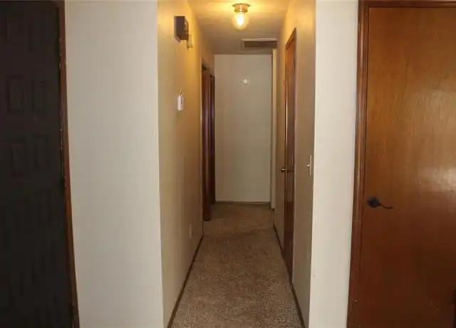Property at 2100 Pebble Creek Blvd, Edmond, OK, 73003, 4 beds, 2 baths, [object Object]