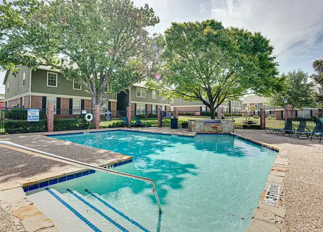 Property at Arbors Of Cleburne - 815 Woodard Ave, Cleburne, TX, 76033, 2 beds, 2 baths, [object Object]
