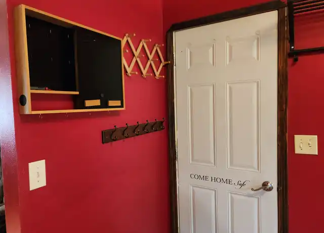 Property at 3437 Lawrence St, Eau Claire, WI, 54703, 3 beds, 1.5 baths, [object Object]