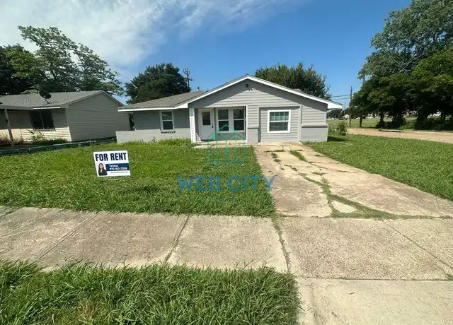 Property at 1635 Lee St, Mesquite, TX, 75149, 4 beds, 2 baths, [object Object]