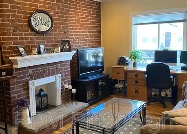 Property at 203 Lehigh Ave Unit 1, Shadyside, PA, 15232, 1 bed, 1 bath, [object Object]