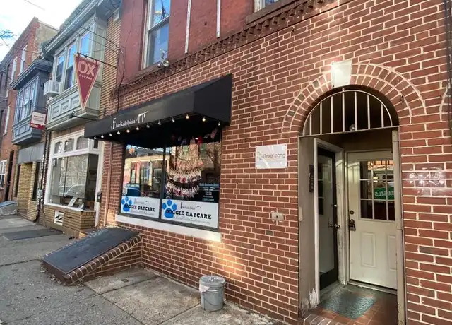 Property at 614 S 3rd St Unit 2R, Philadelphia, PA, 19147, 2 beds, 1.5 baths, [object Object]