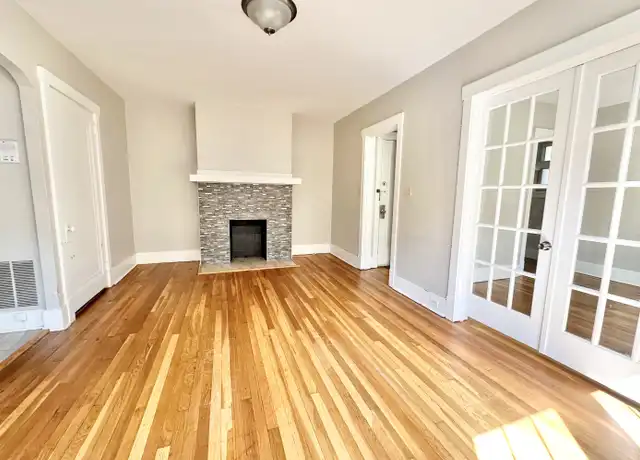 Property at 115 Delafield Rd Unit 1L, Pittsburgh, PA, 15215, 2 beds, 1 bath, [object Object]