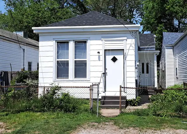 Property at 3011 Rowan St, Louisville, KY, 40212, 3 beds, 1 bath, [object Object]