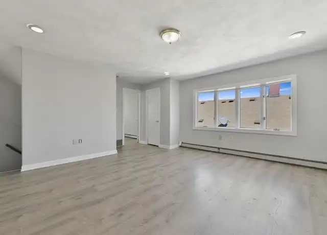 Property at 10 Howell Ct Unit 2, Chelsea, MA, 02150, 3 beds, 1 bath, [object Object]