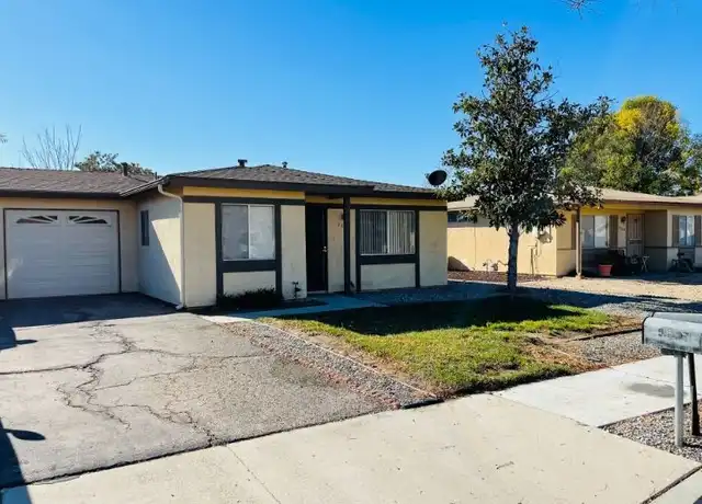 Property at 2253 San Bernardo Ave, Hemet, CA, 92545, 2 beds, 1 bath, [object Object]