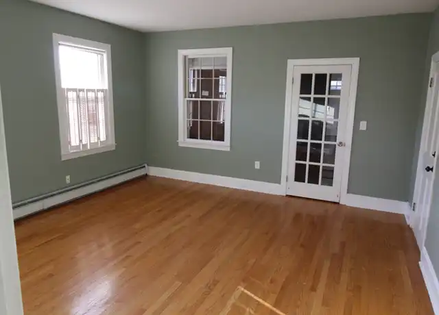 Property at 260 Brookline St, Cambridge, MA, 02139, 3 beds, 1 bath, [object Object]