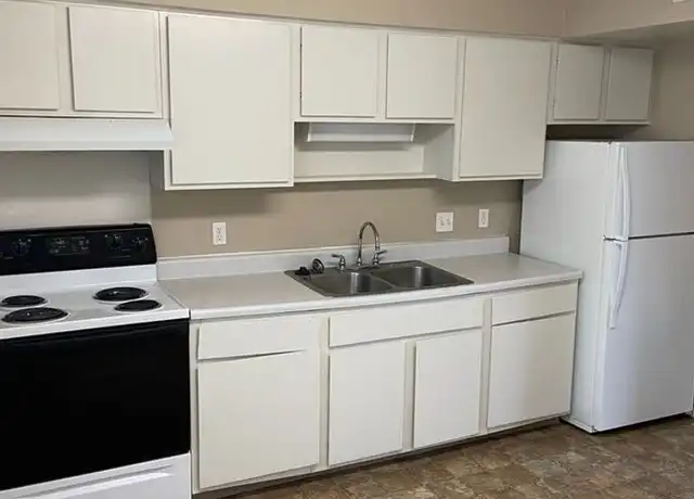 Property at 2306 Village Ct Unit 3803, Omaha, NE, 68144, 1 bed, 1 bath, [object Object]