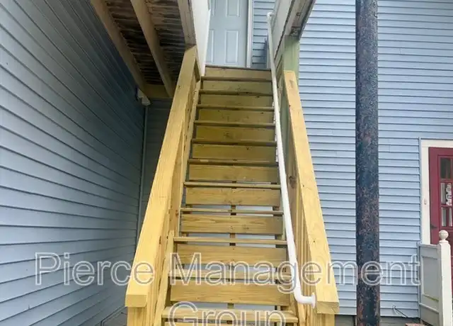Property at 120 Wakefield St Unit E, Rochester, NH, 03867, 1 bed, 1 bath, [object Object]