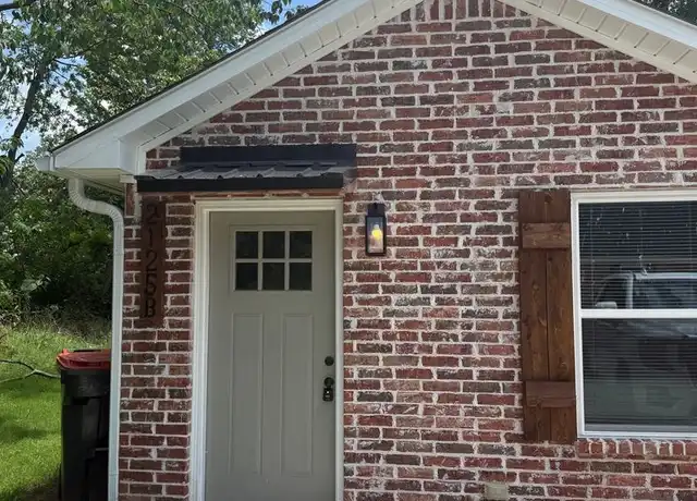 Property at 2119 B Harrison St Unit B, Van Buren, AR, 72956, 3 beds, 2 baths, [object Object]