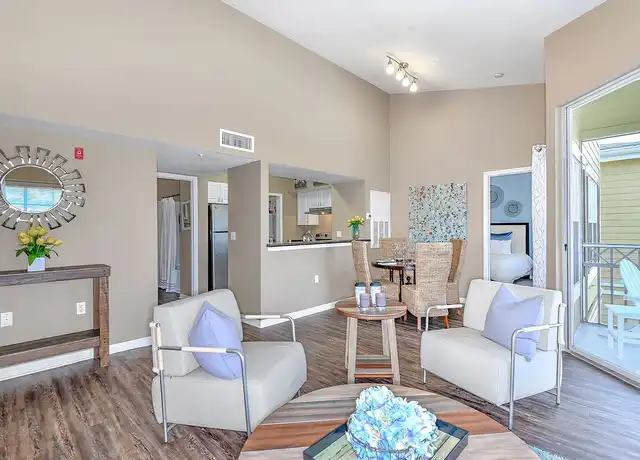 Property at 5009 Park Central Dr, Orlando, FL, 32839, 1-3 bed, 1-2 bath, [object Object]