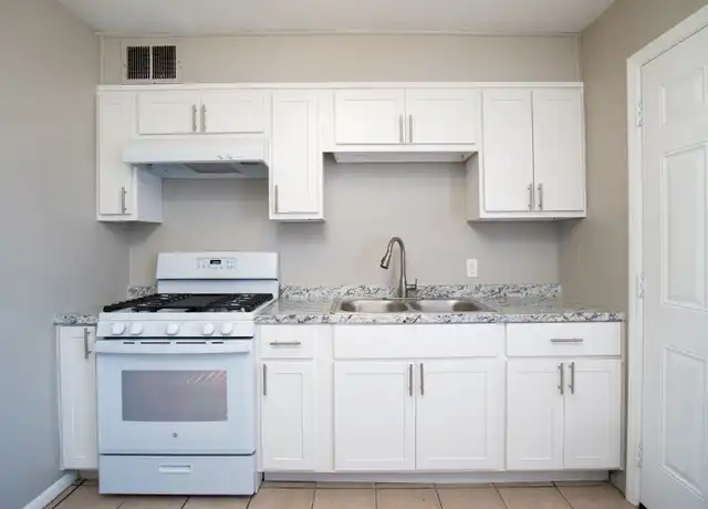 Property at 1829 E Yale St, Phoenix, AZ, 85006, 1 bed, 1 bath, [object Object]