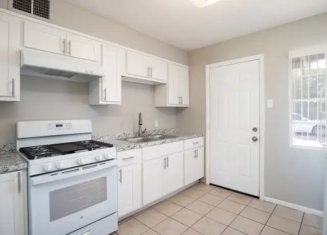Property at 1829 E Yale St, Phoenix, AZ, 85006, 1 bed, 1 bath, [object Object]