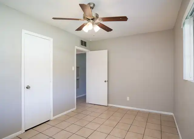 Property at 1829 E Yale St, Phoenix, AZ, 85006, 1 bed, 1 bath, [object Object]