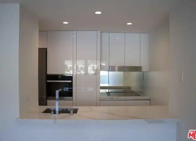 Property at 838 N Doheny Dr, West Hollywood, CA, 90069, 1 bed, 1 bath, [object Object]