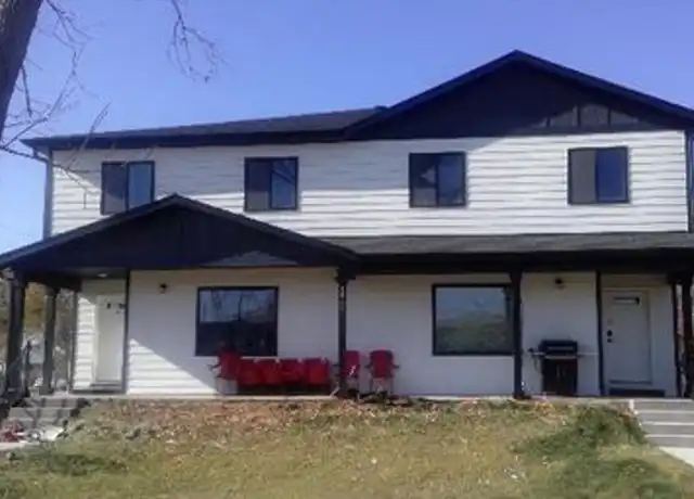 Property at 1405 N 15th St Unit B, Lincoln, NE, 68508, 4 beds, 2.5 baths, [object Object]