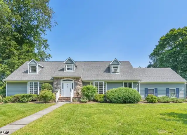 Property at 34 Woodmere Dr, Summit, NJ, 07901, 5 beds, 3.5 baths, [object Object]