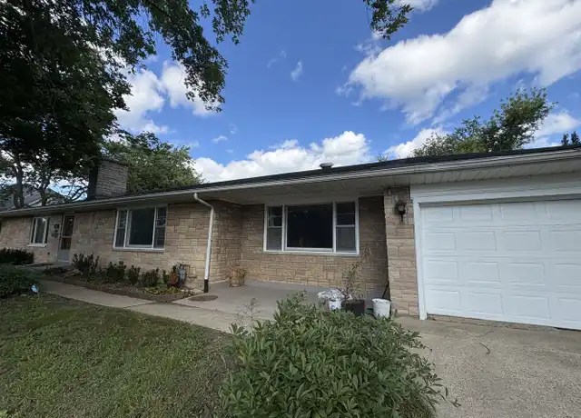 Property at 260 N Saint Marys Rd, Libertyville, IL, 60048, 3 beds, 2 baths, [object Object]