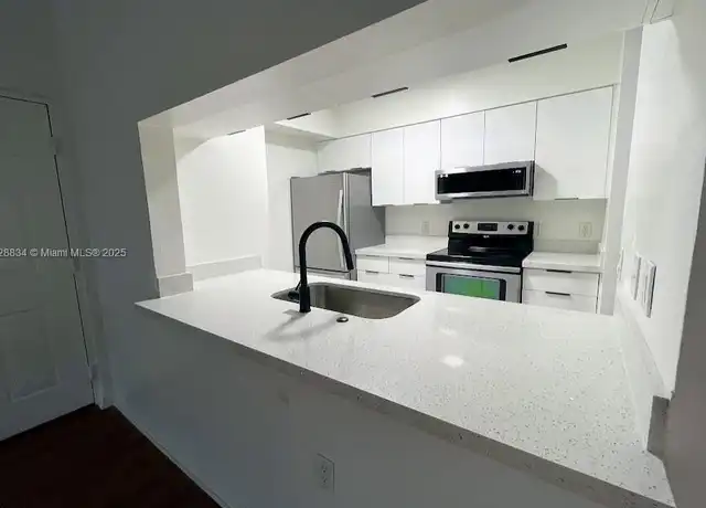 Property at 12124 Saint Andrews Pl #305, Miramar, FL, 33025, 2 beds, 1 bath, [object Object]