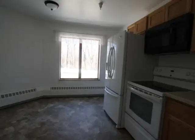 Property at 110 College Ave Apt 2, Waterville, ME, 04901, 1 bed, 1 bath, [object Object]