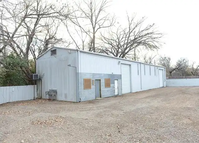 Property at 808 W Coffin St Unit 100, Denison, TX, 75020, 1 bed, 1 bath, [object Object]