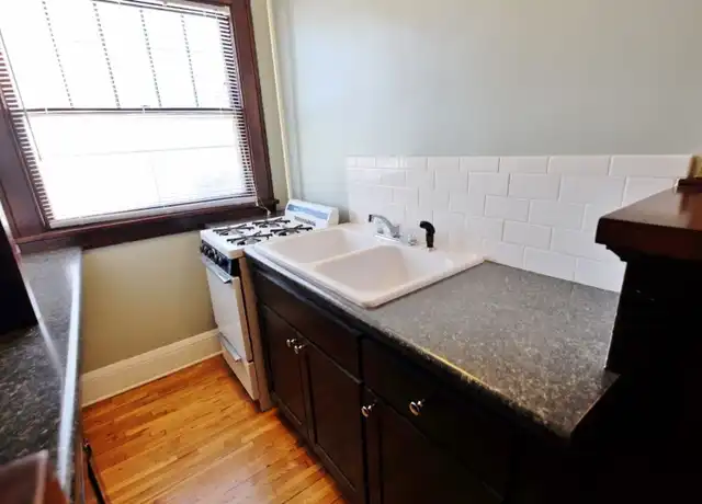 Property at 1091 Goodrich Ave Unit 5, St Paul, MN, 55105, 1 bed, 1 bath, [object Object]