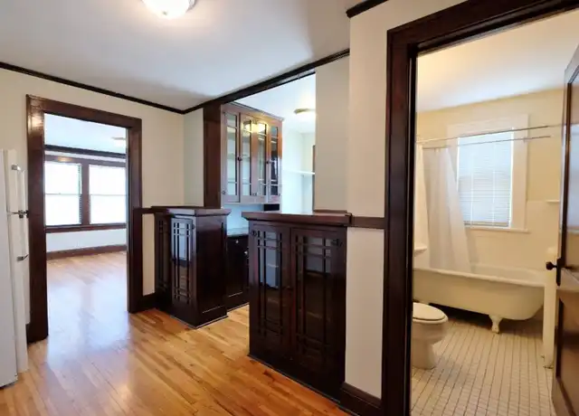 Property at 1091 Goodrich Ave Unit 5, St Paul, MN, 55105, 1 bed, 1 bath, [object Object]