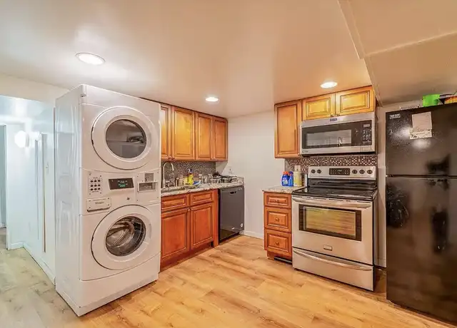 Property at 109 N Summit St Unit 3, Ypsilanti, MI, 48197, 2 beds, 1 bath, [object Object]