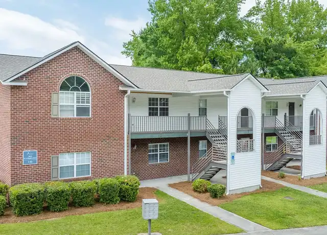 Property at The Avery Apartments - 1604 W Arlington Blvd, Greenville, NC, 27834, 1-2 bed, 1 bath, [object Object]