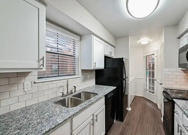 Property at Avery at Deer Park - 401 McDermott St, Deer Park, TX, 77536, 1 bed, 1 bath, [object Object]