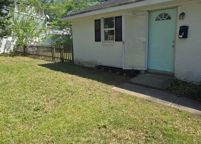 Property at 1207 Cypress Ave Unit B, Virginia Beach, VA, 23451, 2 beds, 1 bath, [object Object]
