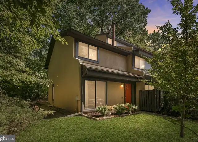 Property at 2201 Cartwright Pl, Reston, VA, 20191, 2 beds, 1.5 baths, [object Object]