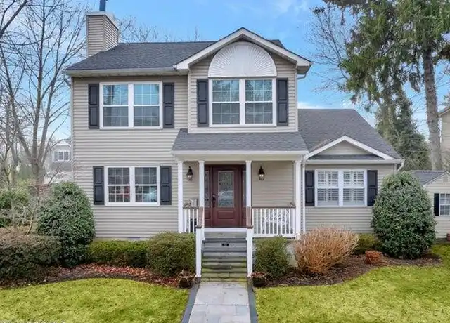 Property at 610 Laurel Ave, Allenhurst, NJ, 07711, 3 beds, 2.5 baths, [object Object]