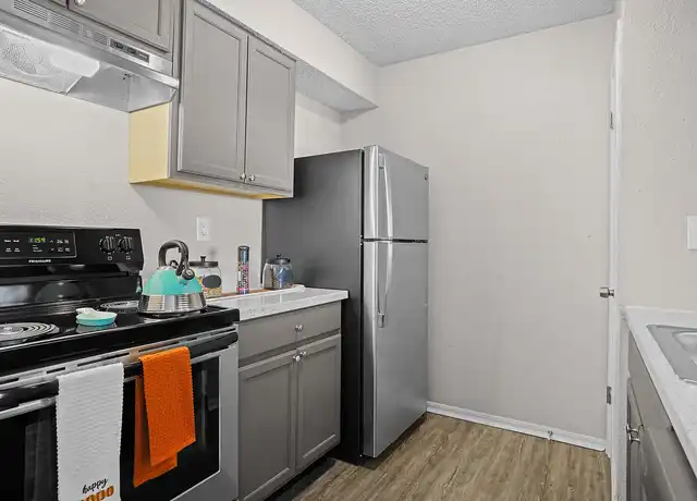 Property at Diamond Lake Apartments - 5577 NW 50th St, Oklahoma City, OK, 73122, 1 bed, 1 bath, [object Object]