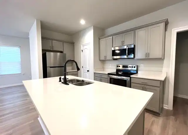 Property at 1018 Bengal Crossing Ave, Baton Rouge, LA, 70820, 3 beds, 2 baths, [object Object]