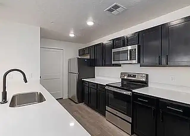Property at Maine Ave Apartments - 221 E Maine Ave, Nampa, ID, 83686, 2 beds, 1-2 bath, [object Object]