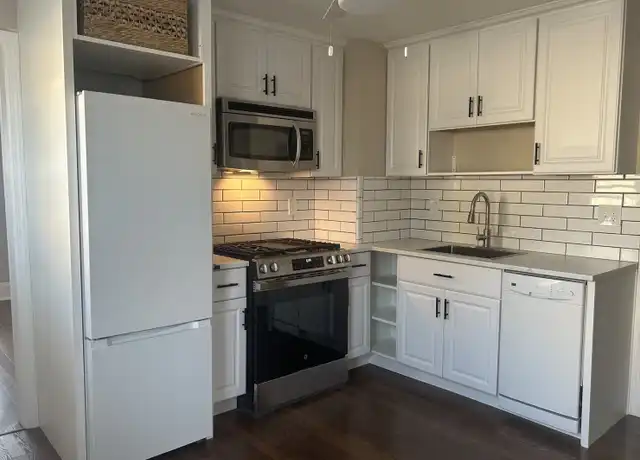 Property at 100 Temple St Unit 2nd floor, Stratford, CT, 06615, 2 beds, 1 bath, [object Object]