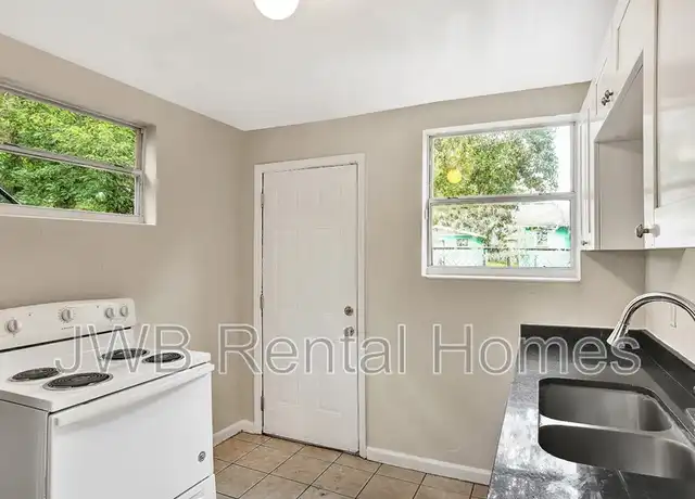 Property at 1530 W 21st St #2, Jacksonville, FL, 32209, 2 beds, 1 bath, [object Object]