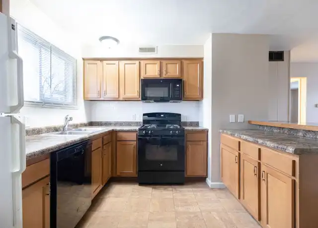 Property at 4709 Northcrest Dr Unit 4823-D, Fort Wayne, IN, 46825, 2 beds, 1 bath, [object Object]
