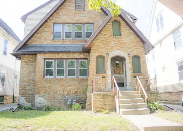 Property at 2329 N 5th St Unit Upper Unit, Milwaukee, WI, 53212, 2 beds, 1 bath, [object Object]